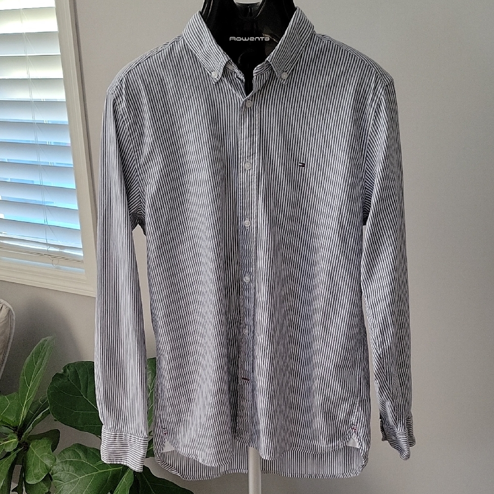 Tommy Hilfiger Gray Men's Striped Button-Down Shirt, M Size.